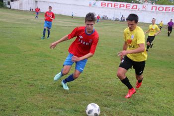 Футболисты Еманжелинска взяли реванш в домашнем матче с красногорским «Стартом»