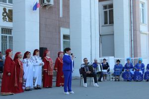 В Еманжелинске начались летние посиделки для горожан