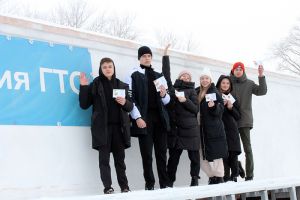 В Еманжелинске состоялось награждение участников ВФСК «ГТО»: около 40 человек получили знаки отличия