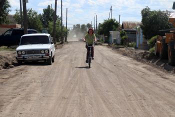 В Еманжелинском районе продолжается ремонт дорог