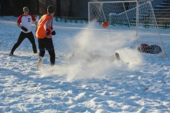 Футболисты Еманжелинска и Красногорского завтра примут участие в плей-офф открытого первенства Коркинского района