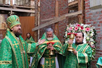 В зауральском Свято-Серафимовском храме Еманжелинского района в десятый раз отмечался престольный праздник