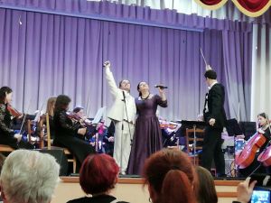 В Еманжелинске дал концерт симфонический оркестр Челябинского оперного театра