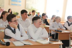 Участники областного конкурса «Учитель года-2024» в Еманжелинске провели открытые занятия