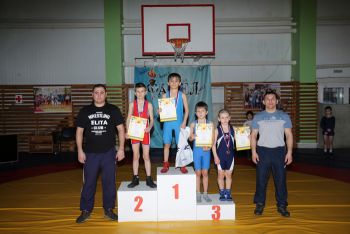 В Еманжелинском районе соревновались юные борцы из Челябинской области