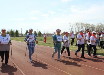 «Скандинавы» из 11 территорий приняли участие в пятом областном фестивале «Старшее поколение» в Еманжелинске