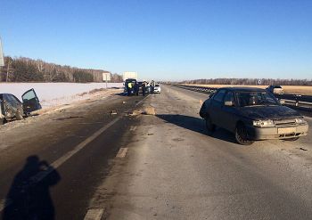 3 декабря на автодороге Челябинск-Троицк вблизи Еманжелинска в жуткой аварии пострадали три человека