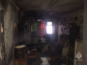 При пожаре, случившемся в новогодние праздники в Зауральском, отравление продуктами горения получил пожилой мужчина