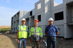 День строителя: в северной части Еманжелинска возводится панельная пятиэтажка