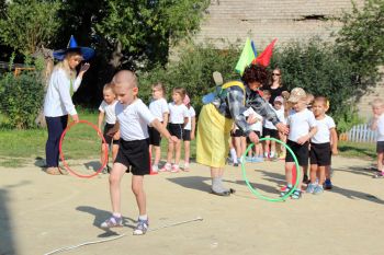 В Еманжелинском районе продолжается реализация программы «Спортивные площадки – детям»