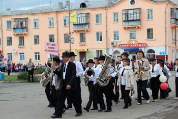 На карнавале в Красногорском всегда интересно и весело