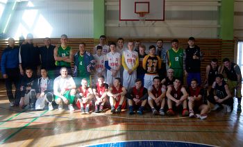 Баскетболисты Еманжелинского района – лидеры открытого турнира центра «Факел»