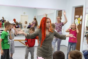 В Еманжелинске продолжаются репетиции детского мюзикла-сказки