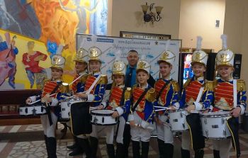 Еманжелинский ансамбль «Веселые барабанщики» приглашен на финал международного фестиваля в Анапу