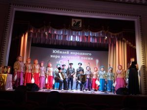 В Еманжелинском районе народный хор казачьей песни «Станица» отметил свое 10-летие