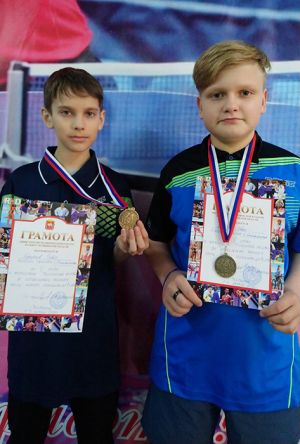 Команда Еманжелинского района заняла третье место в чемпионате Челябинской области по настольному теннису