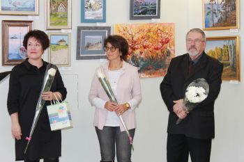 В еманжелинском музее открылась выставка «Весенний триптих»