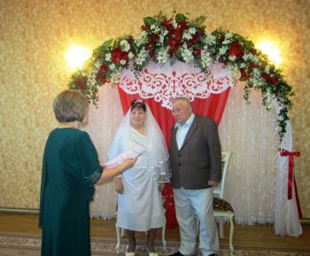 Супруги Геймбюхнер в прошлом году отметили изумрудную свадьбу, вместе они уже 56 лет 