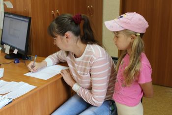 В Еманжелинском районе начался сбор документов на выплату пособий на подготовку детей к школе