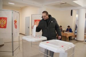 По сегодняшним данным на 10 часов, в Еманжелинском районе на президентские выборы пришли более 17 тысяч человек