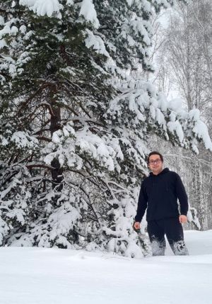 С Новым годом еманжелинцев поздравляет Джамбул САРСЕНОВ, индивидуальный предприниматель