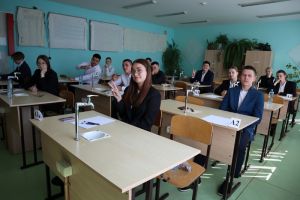 Выпускники Еманжелинского района сдали второй обязательный экзамен – математику