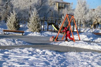 В городском сквере Еманжелинска установлена игровая площадка нового формата