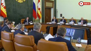 Началась трансляция заседания правительства Челябинской области под председательством губернатора Бориса Дубровского