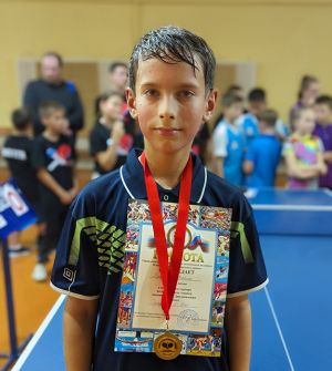 Павел Букреев из Зауральского выиграл межрайонный турнир по настольному теннису в Пласте