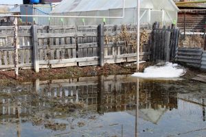 В Еманжелинском районе проводятся работы по отводу паводковых вод