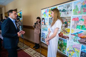 Елизавета Арапова из Еманжелинска стала призером регионального конкурса рисунков, посвященных миротворческим, гуманитарным и волонтерским миссиям России