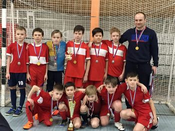 Юные футболисты из Красногорского Еманжелинского района успешно дебютировали на масштабном турнире в Южноуральске