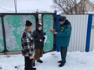 Жители станции Таянды Еманжелинского района обратились в органы власти по поводу беспрепятственного проезда к противопожарному водоисточнику