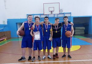 Крещенский баскетбольный турнир еманжелинской ДЮСШ выиграла школа № 4