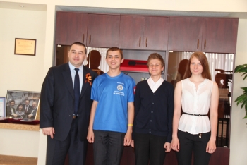 Четверо еманжелинских школьников вернулись из поисковой экспедиции в Крым.
