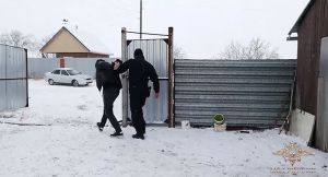 Группа угонщиков прятала украденные иномарки в Еткульском районе