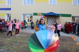 В Еманжелинске после большого ремонта открылся обновленный центр детского творчества «Радуга»