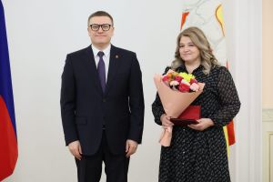 Жительница Еманжелинска Людмила Гринина награждена медалью «Материнская слава» III степени