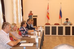 Депутаты Еманжелинского района обсудили вопрос летнего трудоустройства подростков