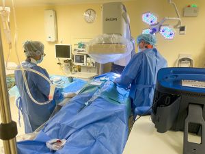 Группа компаний «Ариант» помогла федеральному центру сердечно-сосудистой хирургии, расположенному в Челябинске, приобрести в собственность ангиографический комплекс