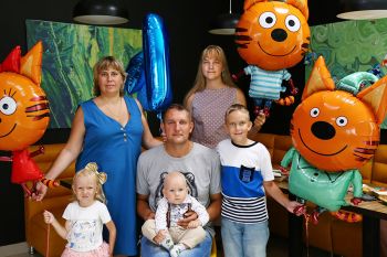В семье еманжелинцев Ивановых, которая родилась 15 лет назад, четверо детей