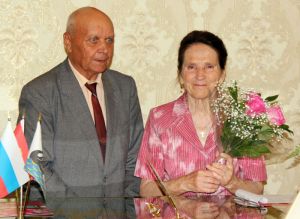 Зинаида Ивановна и Николай Александрович Сердюков в мае прошлого года отметили 55-летие совместной жизни, а в июле были награждены медалью «За любовь и верность» 