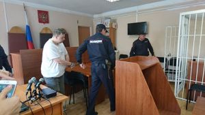 В Еткуле Челябинской области заключен под стражу москвич, подозреваемый в доведении до самоубийства школьницы из Каратабана