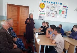 Ветераны Красногорского провели встречи со школьниками