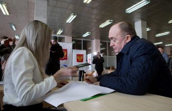 Губернатор Борис Дубровский проголосовал на выборах Президента Российской Федерации