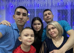 Воспитатель и просто мама: у Оксаны Макиенковой из Еманжелинска трое детей и 21 воспитанник