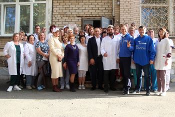 В еманжелинскую районную больницу направили команду специалистов из Челябинска для повышения уровня медицинского обслуживания