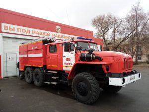 В Красногорском в частном секторе пожар уничтожил жилой дом и баню