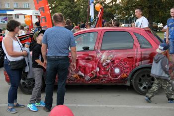 В Еманжелинске прошла выставка «Автомобиль города-2017»