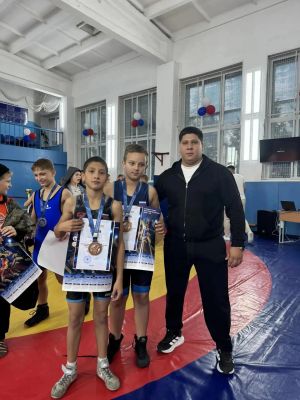 16 октября в Варне состоялся областной турнир по греко-римской борьбе посвященный памяти В. Якина.